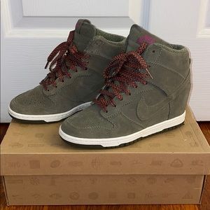 Nike Womens WMNS Dunk Sky Hi 
Sneakers/Shoes